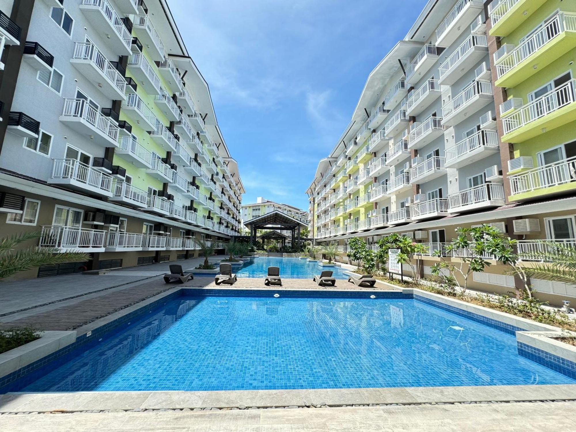 Ania Rooms@Amani Grand Residences Near Airport Lapu-Lapu City Exterior foto
